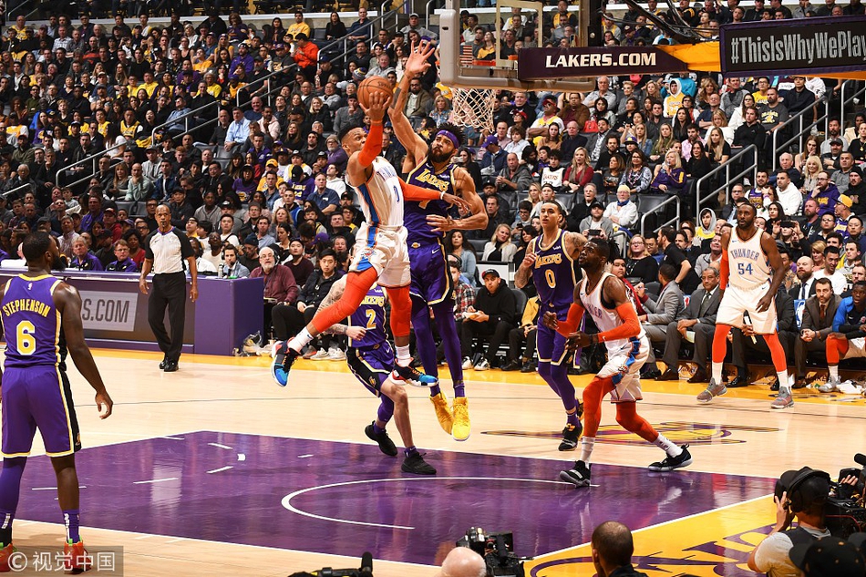 他的力量更 他的力量更